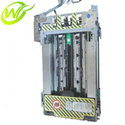 Il BANCOMAT il Pre-accettore 354N 009-0028585 009-0027557 dell'ncr GBRU dei pezzi meccanici